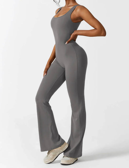 Mireille Flared Jumpsuit med V-ryg