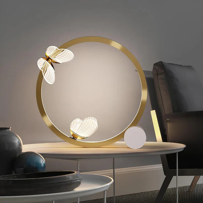 ButterGlow – Sommerfugleformet LED-bordlampe til Stilfuld Rumbelysning