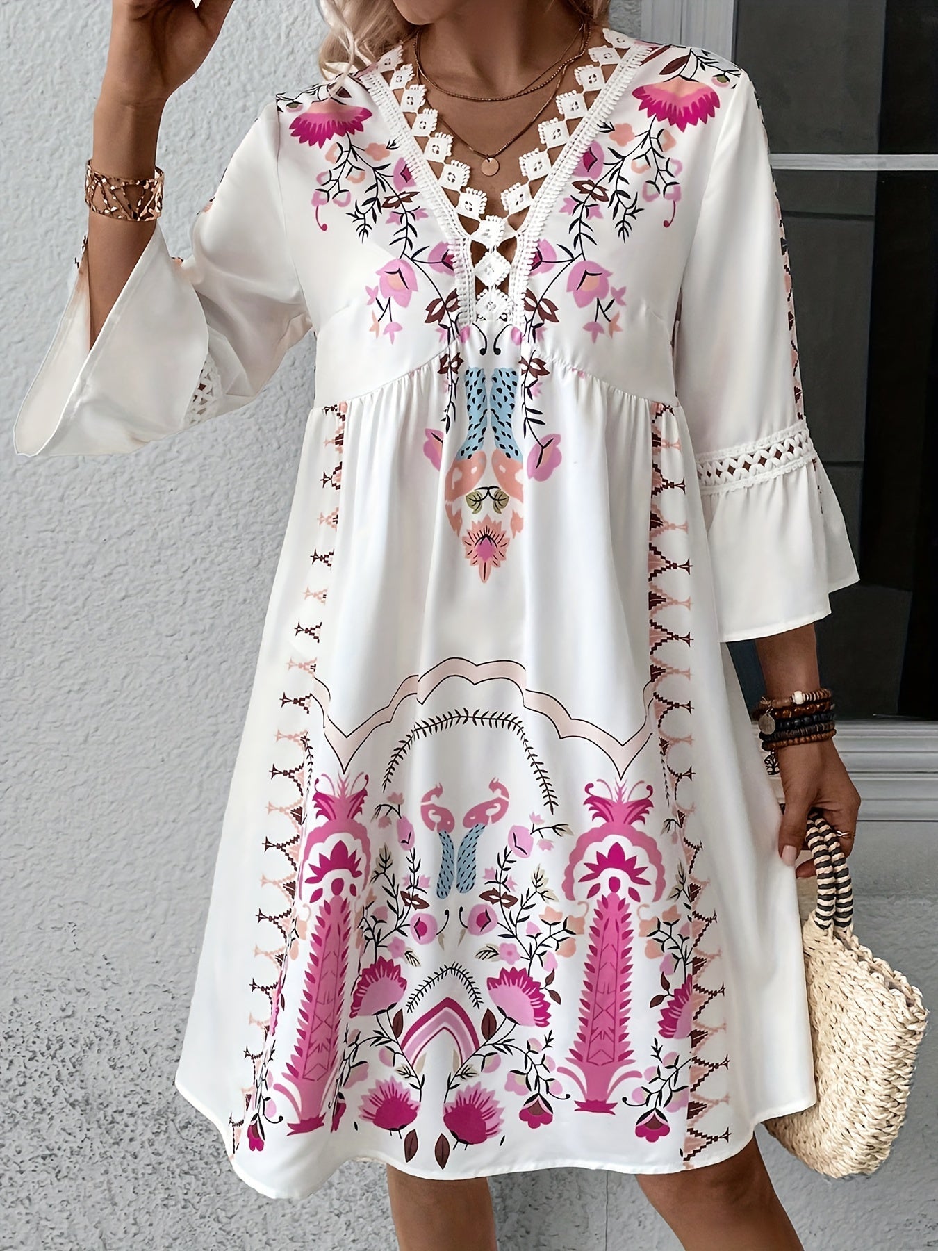 Alma Etnisk Maxikjole med V-Hals – Boheme-Stil til Kvinder