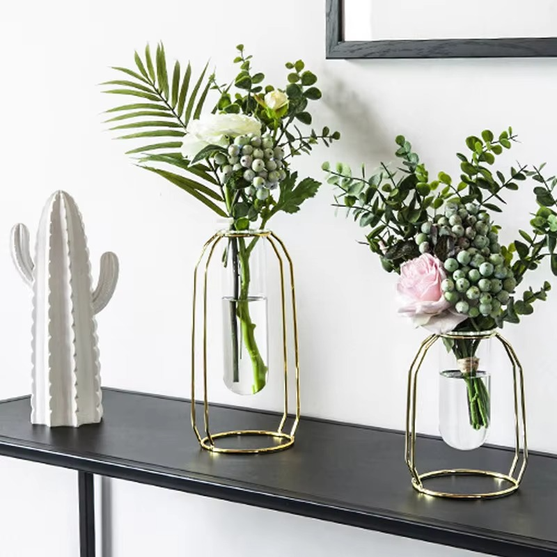 Klar Elegance Glasvase – Elegant Base til Sofistikerede Blomsterdekorationer