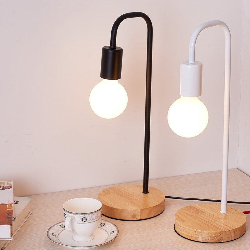 UrbanLume Industriel Natlampe – Elegant Metalbordlampe