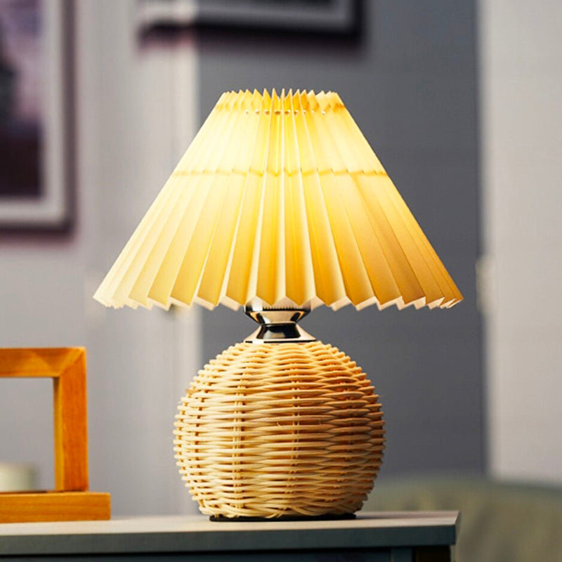 LumaFold Sammenklappelig Rattan Bordlampe – Varm Omgivende Belysning