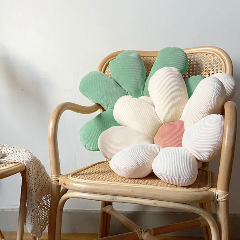 PetalPuff Blomsterformet Pude – Legende Komfort og Farverig Hygge