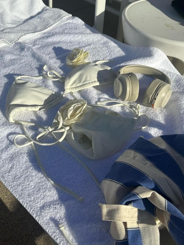 Isabel - Elegant sommerblomstrende bikini