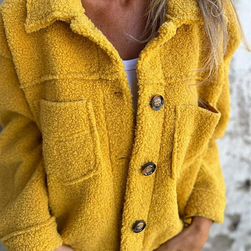 Marlene Elegant Jakke med Unikt Omvendt Kravedesign