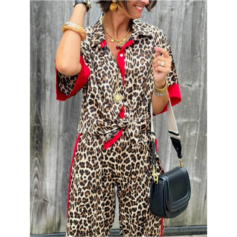 Klara Luxe Leopard Print Two-Piece Sæt – Let og afslappet pasform