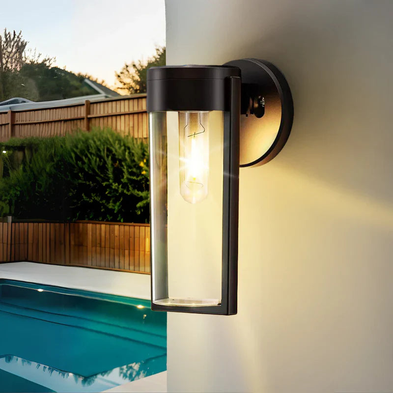 LumaVæg Solcellelampe – Elegant Udendørs Vægbelysning